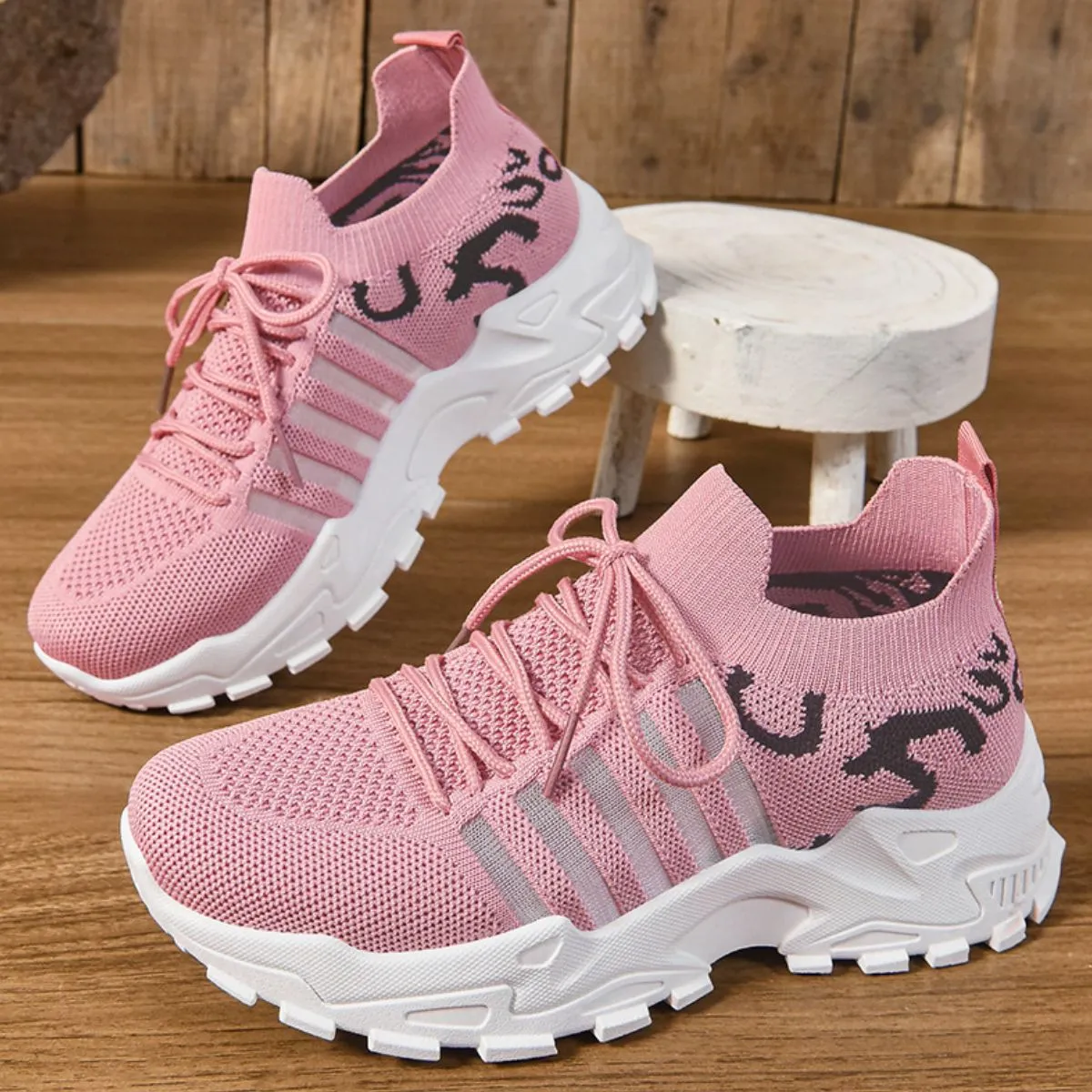 Lightweight Mesh Lace-Up Running Sneakers