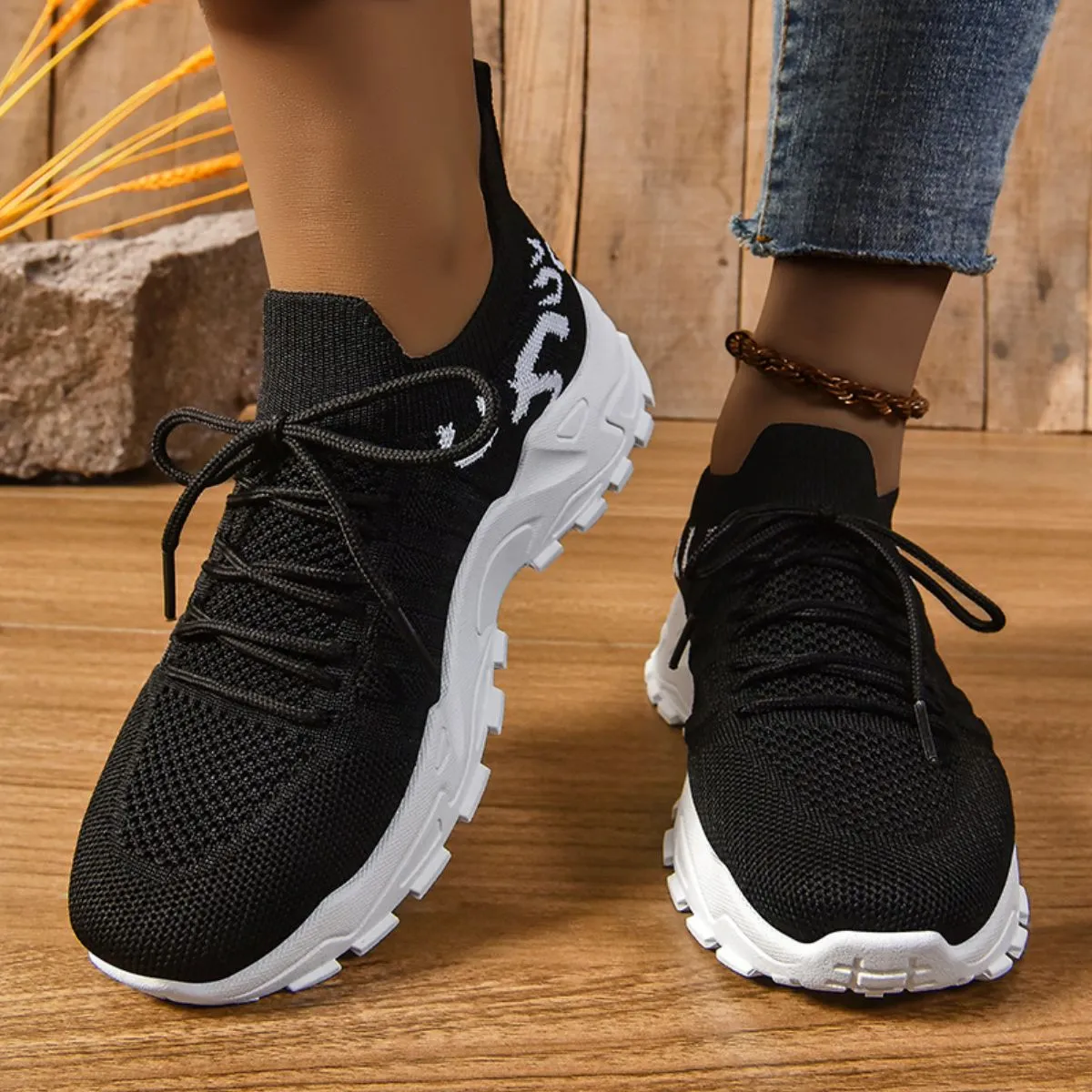 Lightweight Mesh Lace-Up Running Sneakers